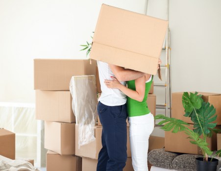 Manual handling and safe movement of goods in storage facilities
