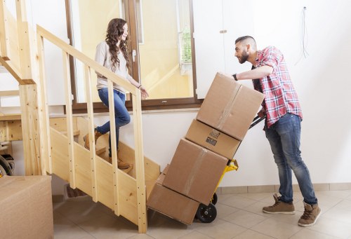 Apartment moving preparation for local removals in Canary Wharf