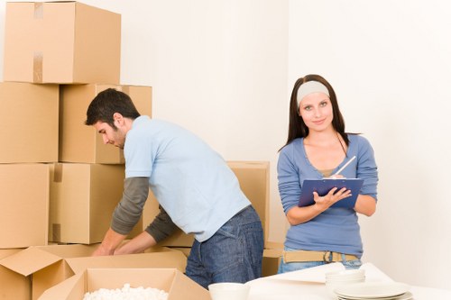 Convenient mobile self storage service in Canary Wharf
