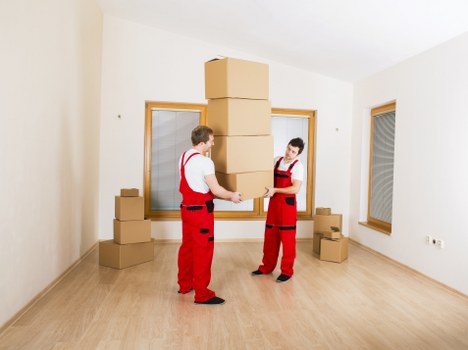 Professional complaint resolution process for storage customers